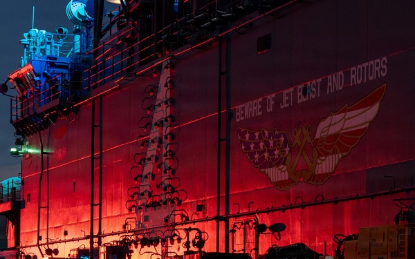 11th MEU Marines, Sailors Conduct Nighttime Deck Landing Qualifications during PMINT