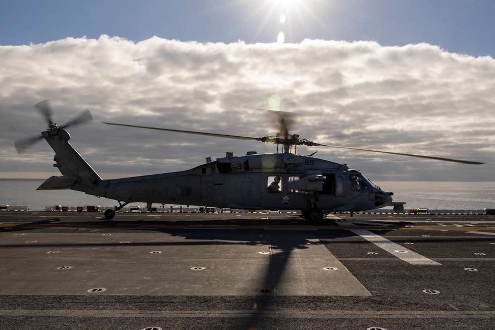 11th MEU Marines, Sailors Conduct Deck Landing Qualifications during PMINT
