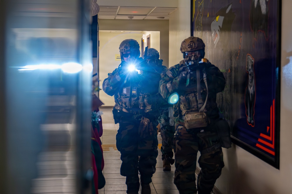 U.S. and ROK work together during exercise Beverley Sentinel 26-1