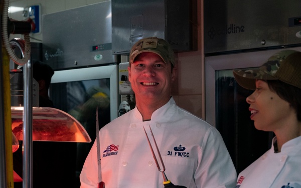 Aviano leadership serves Thanksgiving lunch