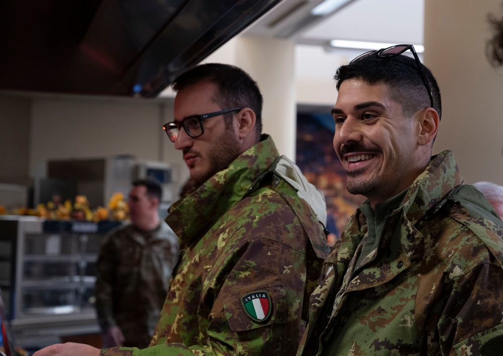 Aviano leadership serves Thanksgiving lunch