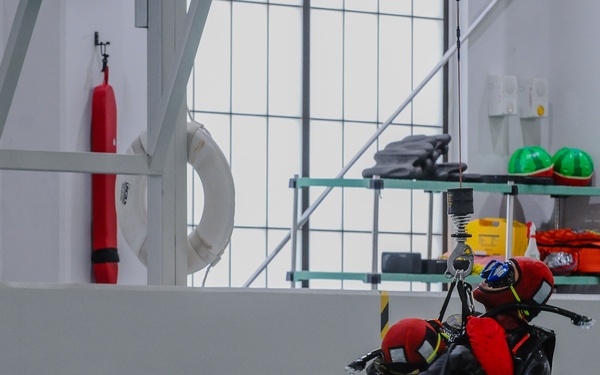 3-2 GSAB Waterborne Casualty Extraction Training