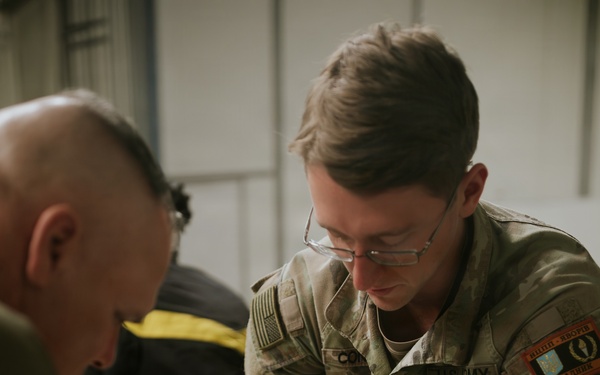 JMTG-U Troopers Conduct Realistic Casualty Treatment Training