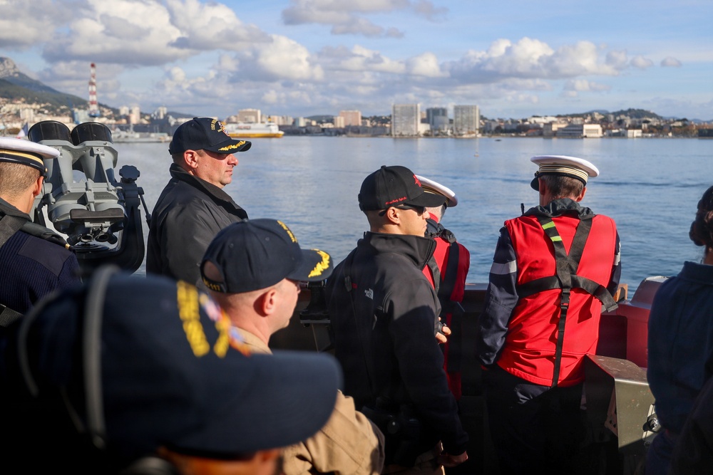 USS Paul Ignatius (DDG 117) departs Toulon Naval Base, France