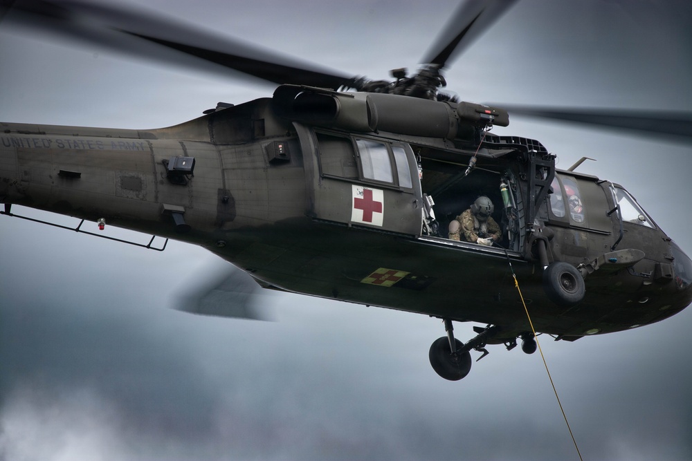 Combined Jungle Operations Training Course 26-2: MEDEVAC Training