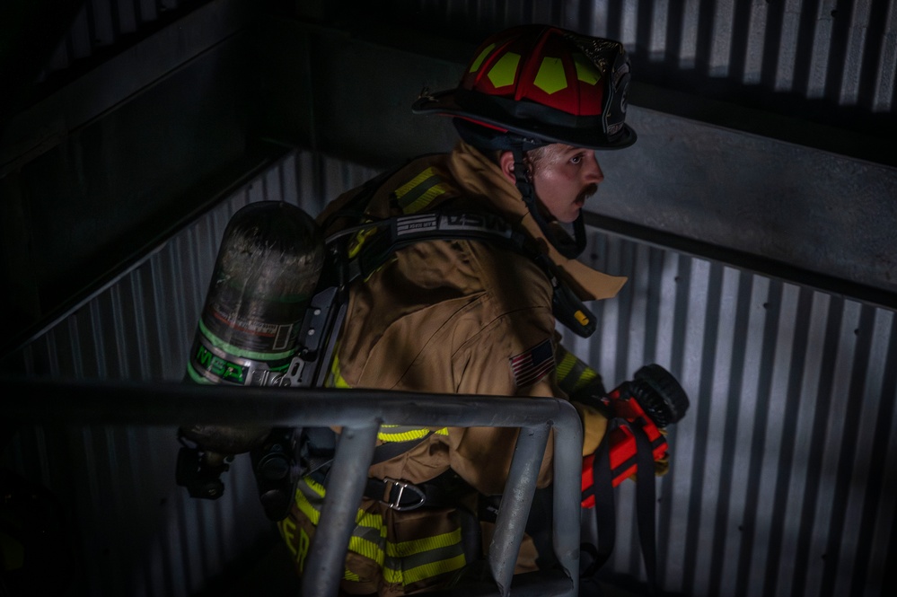 Real Flames, Real Lessons: 419th Fire Protection Flight Completes Live-Fire Certification