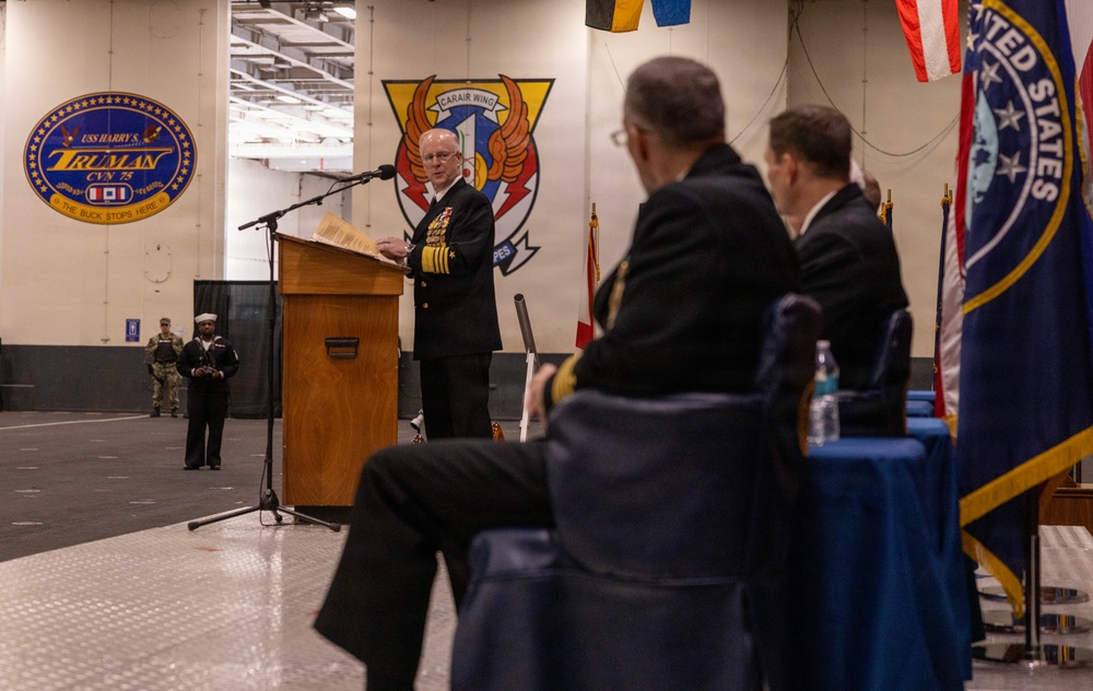 Adm. Karl Thomas Assumes Command of USFF