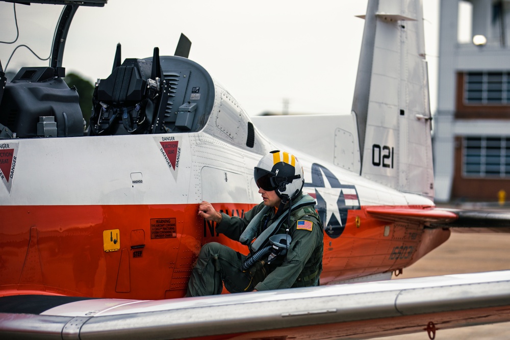 US Naval Test Pilot School conducts flight operations