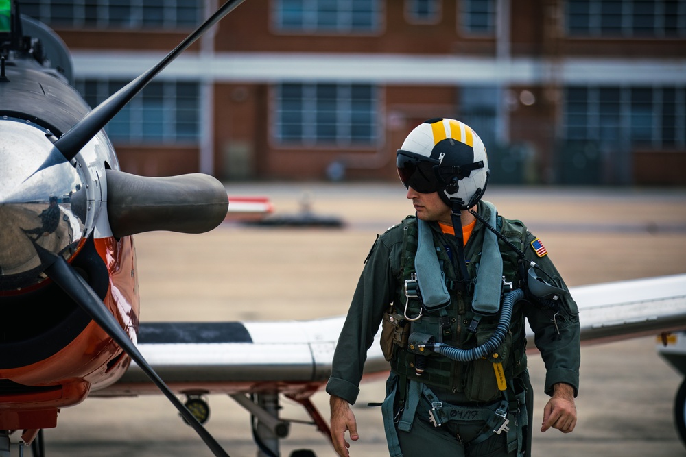 US Naval Test Pilot School conducts flight operations