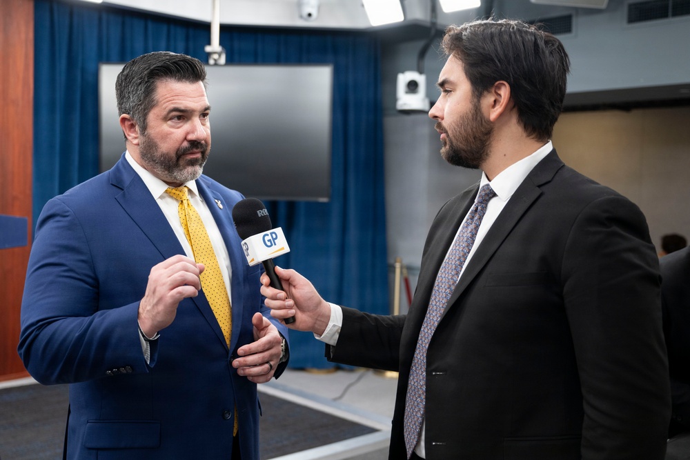 DoW Officials Hold Interviews During New Media Week