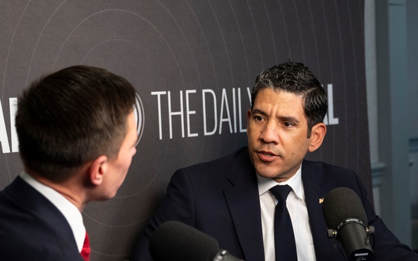 DoW Officials Hold Interviews During New Media Week