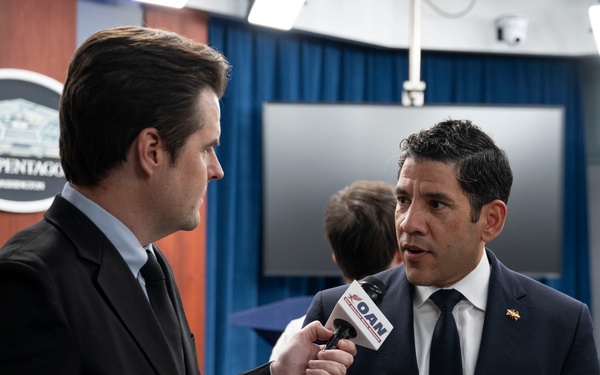 DoW Officials Hold Interviews During New Media Week