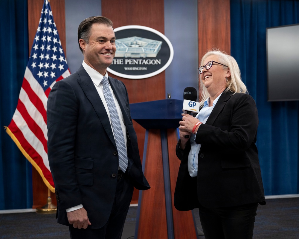 DoW Officials Hold Interviews During New Media Week