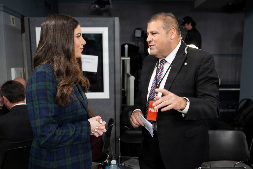 DoW Officials Hold Interviews During New Media Week