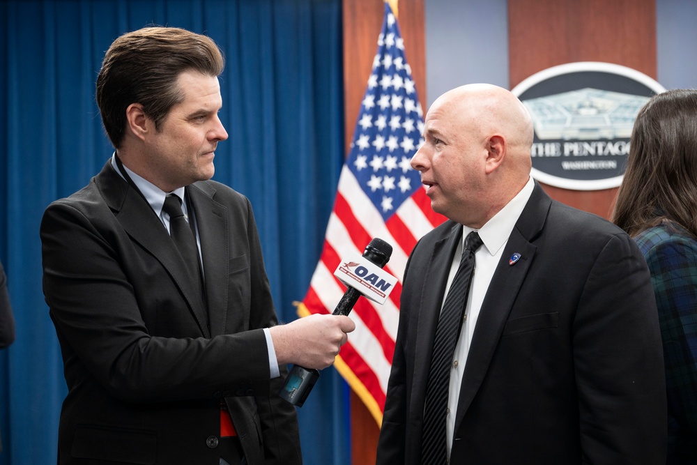 DoW Officials Hold Interviews During New Media Week