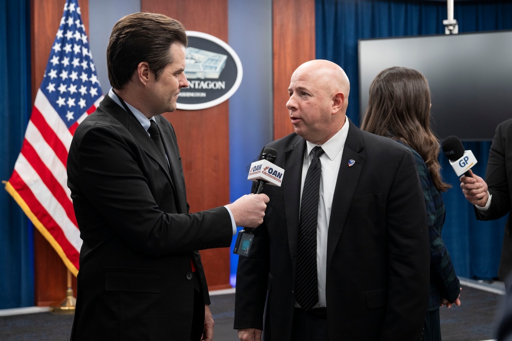 DoW Officials Hold Interviews During New Media Week