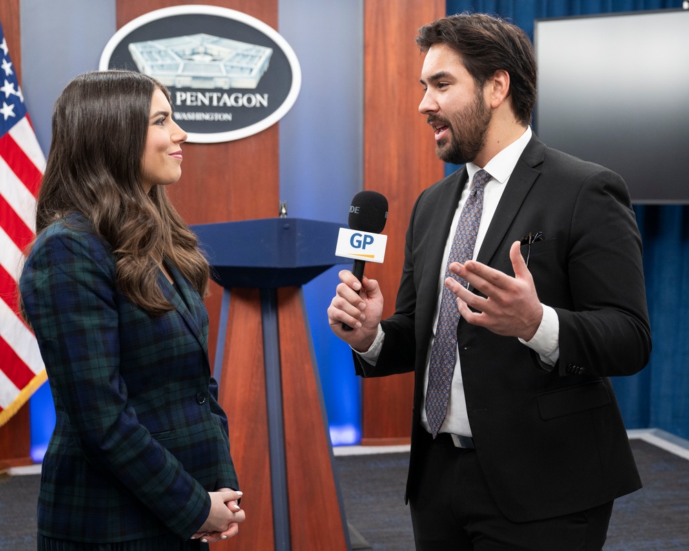 DoW Officials Hold Interviews During New Media Week