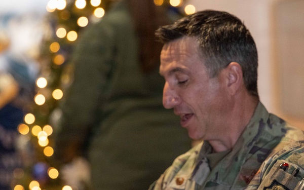 Service Members, Families Decorate Holiday Trees at Mustin Beach Club