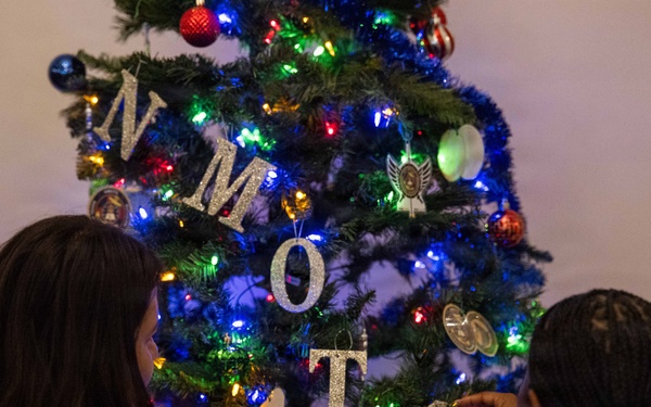 Service Members, Families Decorate Holiday Trees at Mustin Beach Club