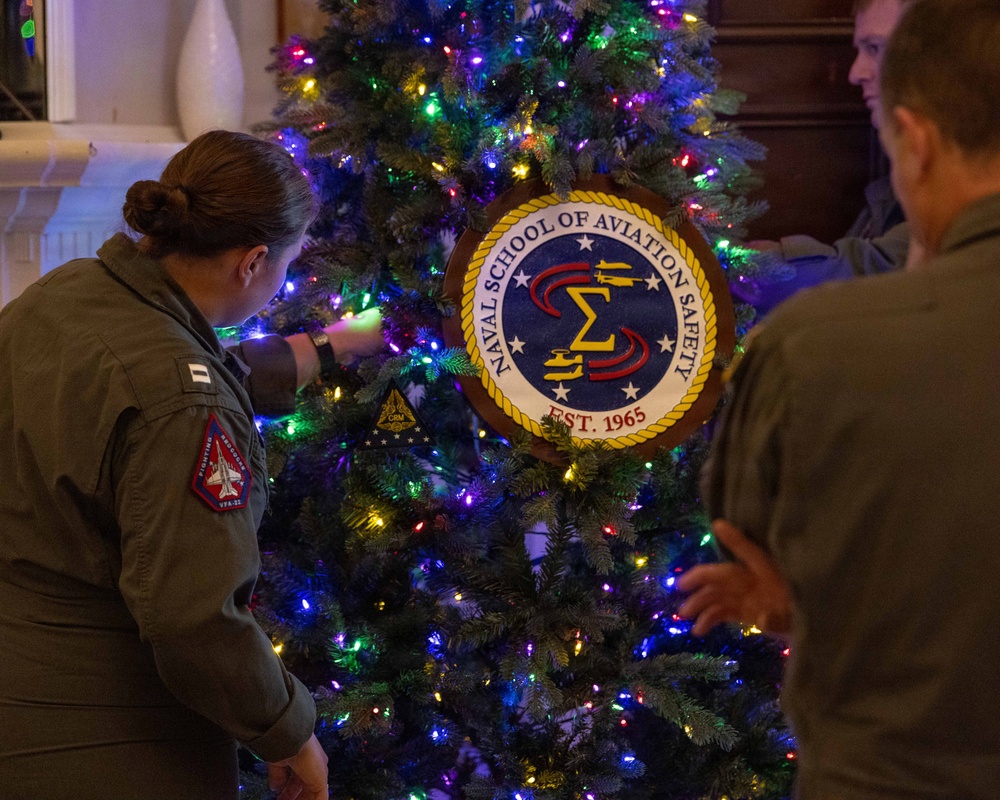 Service Members, Families Decorate Holiday Trees at Mustin Beach Club