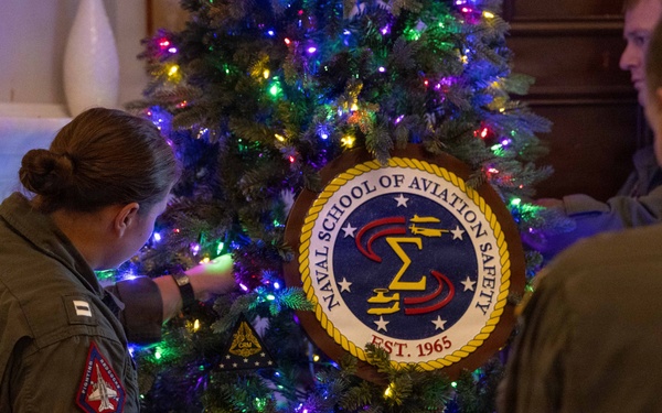 Service Members, Families Decorate Holiday Trees at Mustin Beach Club