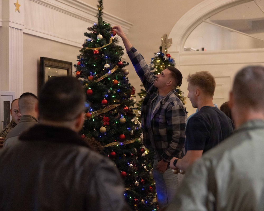 Service Members, Families Decorate Holiday Trees at Mustin Beach Club