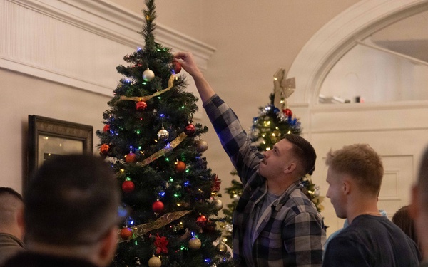 Service Members, Families Decorate Holiday Trees at Mustin Beach Club
