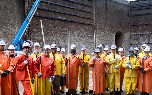 Scraping for Safe Passage: Inside the Chittenden Locks’ Annual Barnacle Scraping