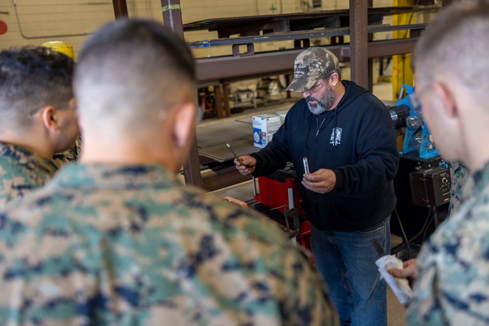 2nd Marine Logistics Group Builds Camaraderie during Black Horse Forge Event