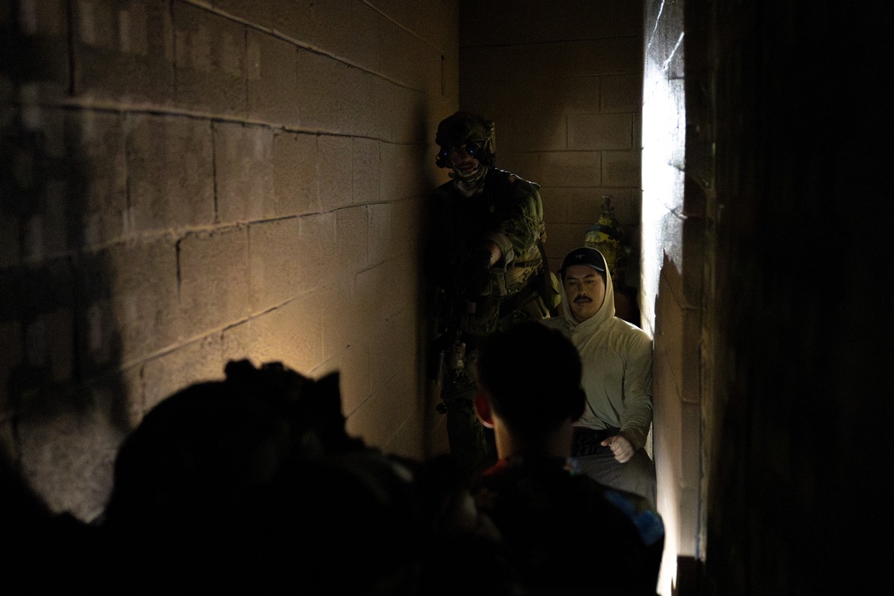 EODMU 5 Successfully Completes All Encomposing Evolution