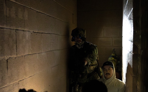 EODMU 5 Successfully Completes All Encomposing Evolution