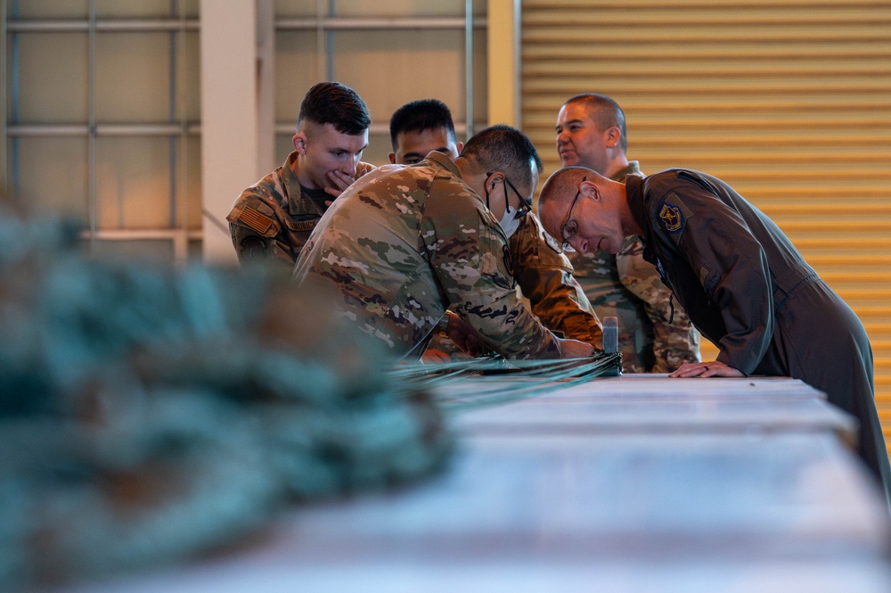 CMF holds parachute rigging demo in preparation for OCD25