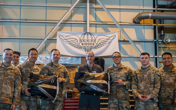 CMF holds parachute rigging demo in preparation for OCD25