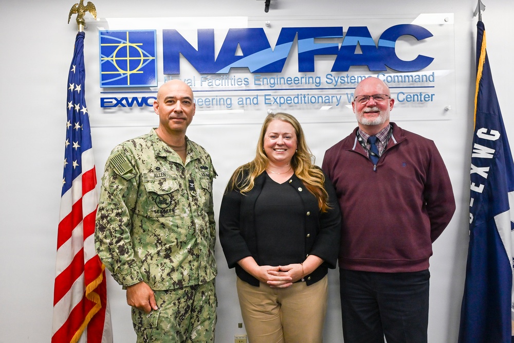 NAVFAC EXWC Hosts Top CNIC Official, Highlights Unique, Innovative Work to Support Warfighter