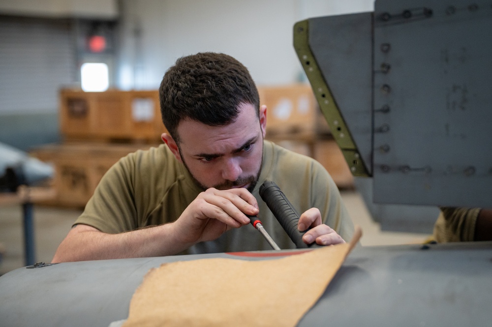 Wild Weasel Walk-through: 35th MXS fuel section