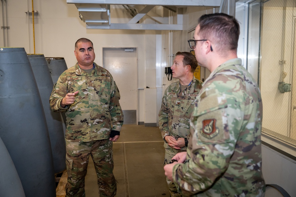 Wild Weasel Walk-through: 35th MXS fuel section