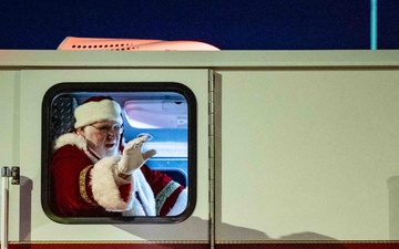 JBER hosts annual tree lighting ceremony