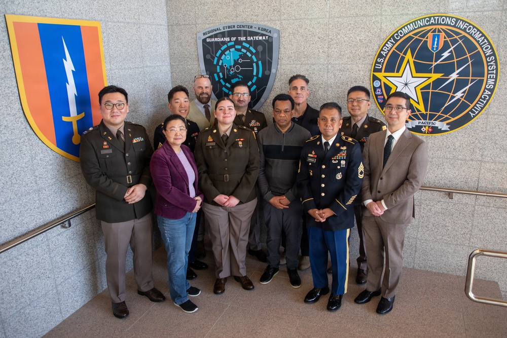 Regional Cyber Center-Korea's Group Photo