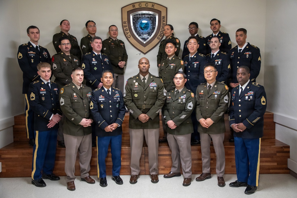 Regional Cyber Center-Korea's Group Photo