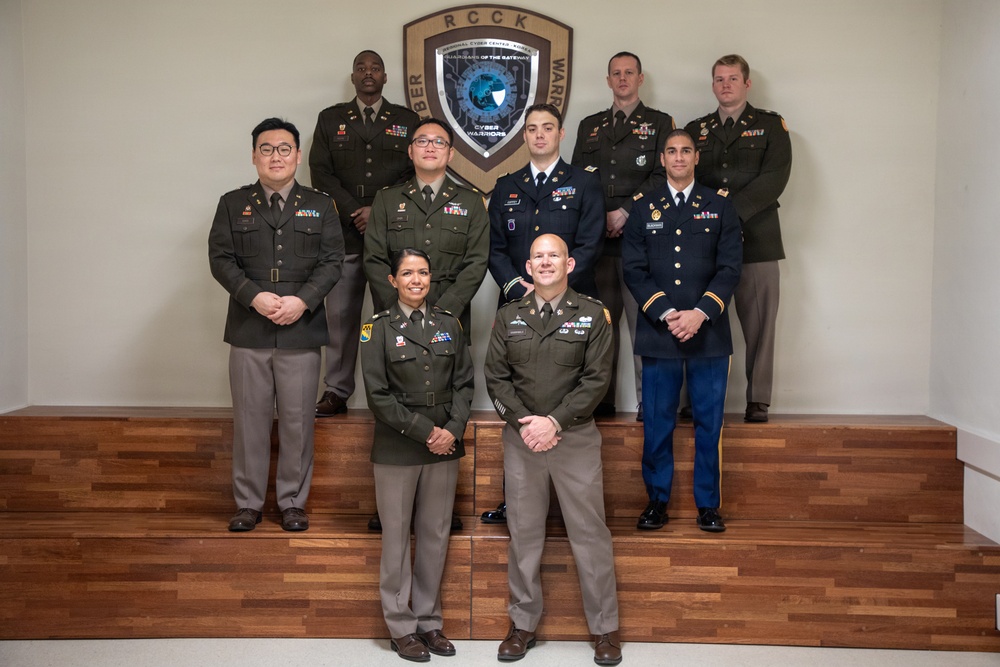 Regional Cyber Center-Korea's Group Photo