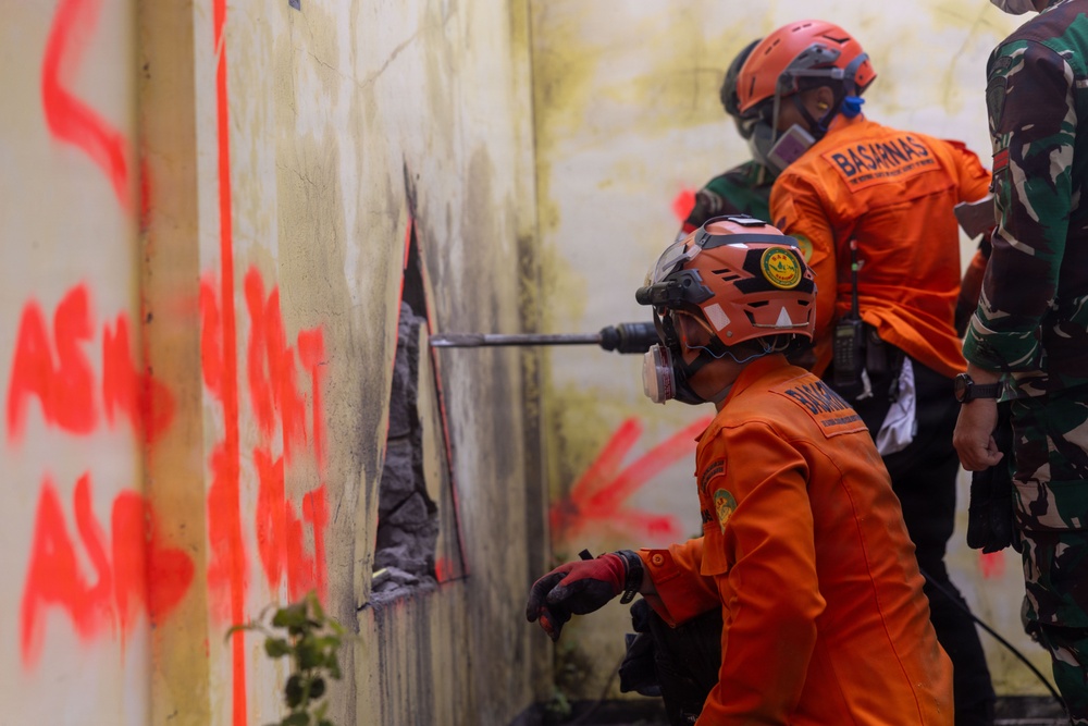 Bhakti Kanyini AUSINDO 25 Conducts Urban Search and Rescue Drill