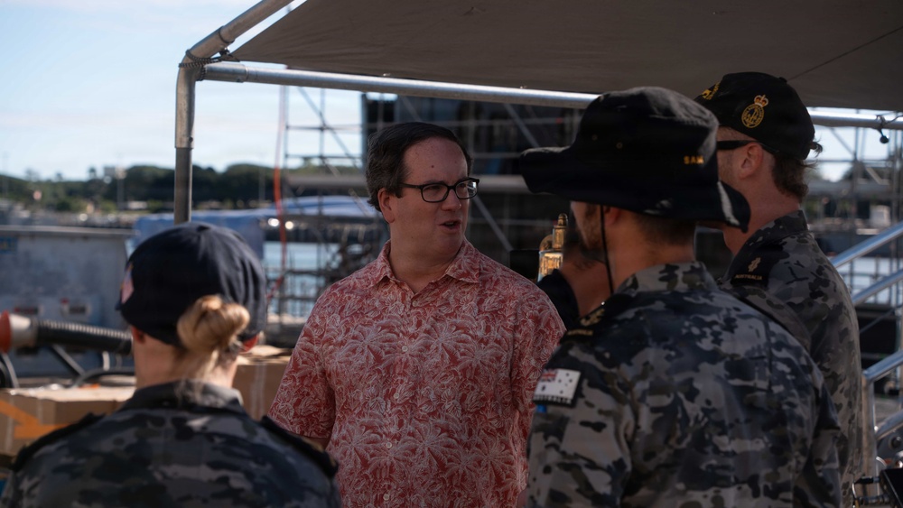 Australian Minister for Defense Personnel and Australian American Leadership Dialogue Members Visit USS Montana (SSN 794)