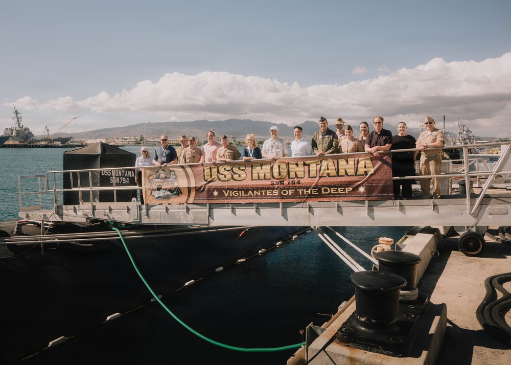 Australian Minister for Defense Personnel and Australian American Leadership Dialogue Members Visit USS Montana (SSN 794)
