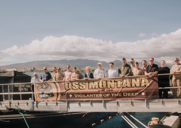 Australian Minister for Defense Personnel and Australian American Leadership Dialogue Members Visit USS Montana (SSN 794)