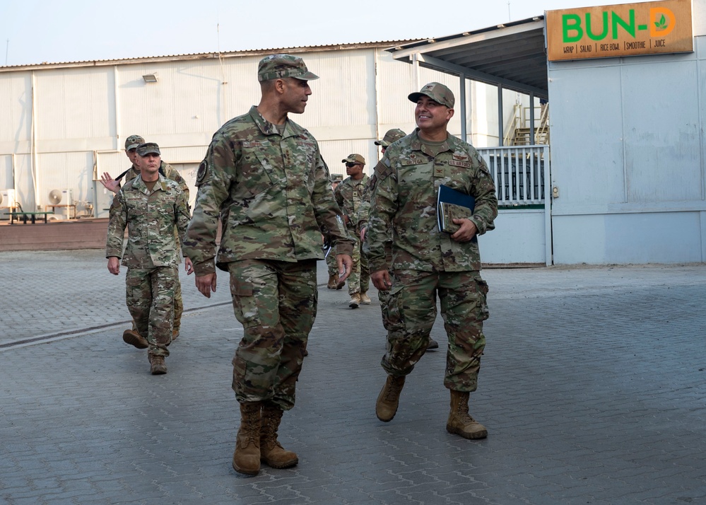 General Spain visits the 380th Air Expeditionary Wing