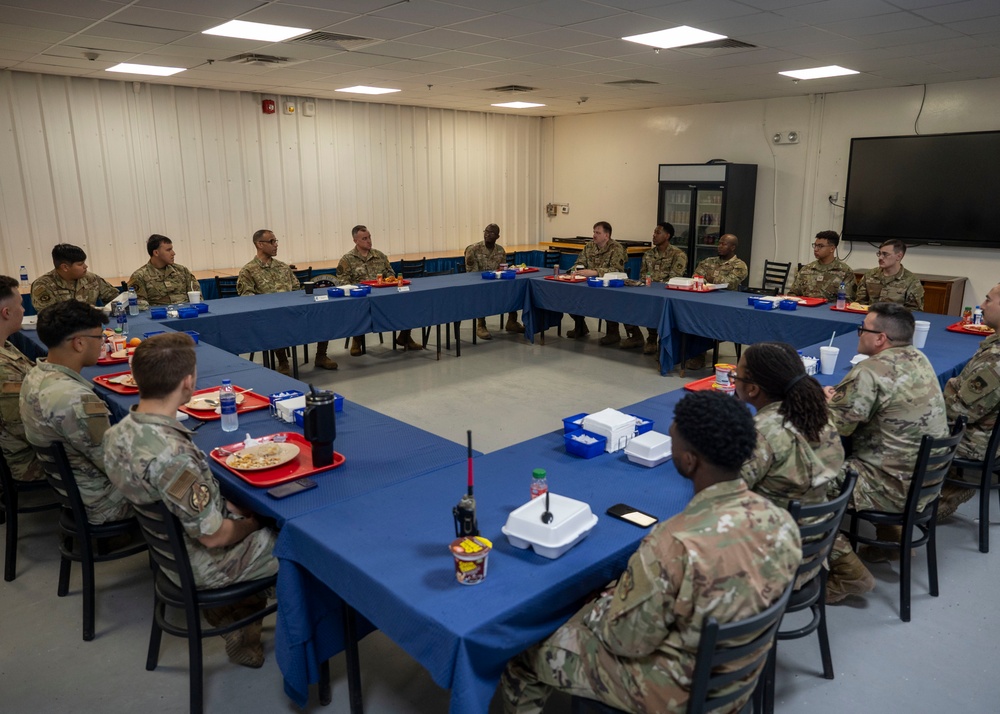 General Spain visits the 380th Air Expeditionary Wing