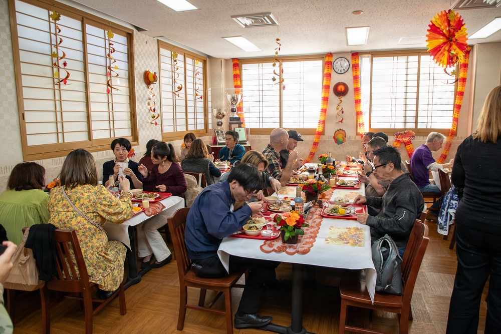 Camp Zama Dining Facility serves Thanksgiving meal