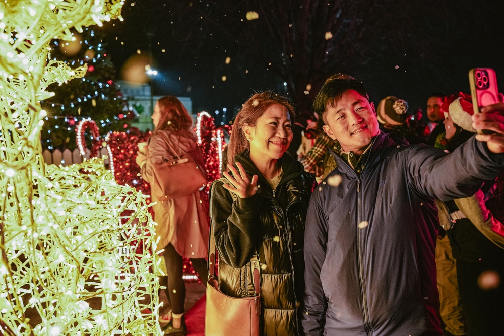 Vicenza military community hosts the annual Christmas tree lighting.