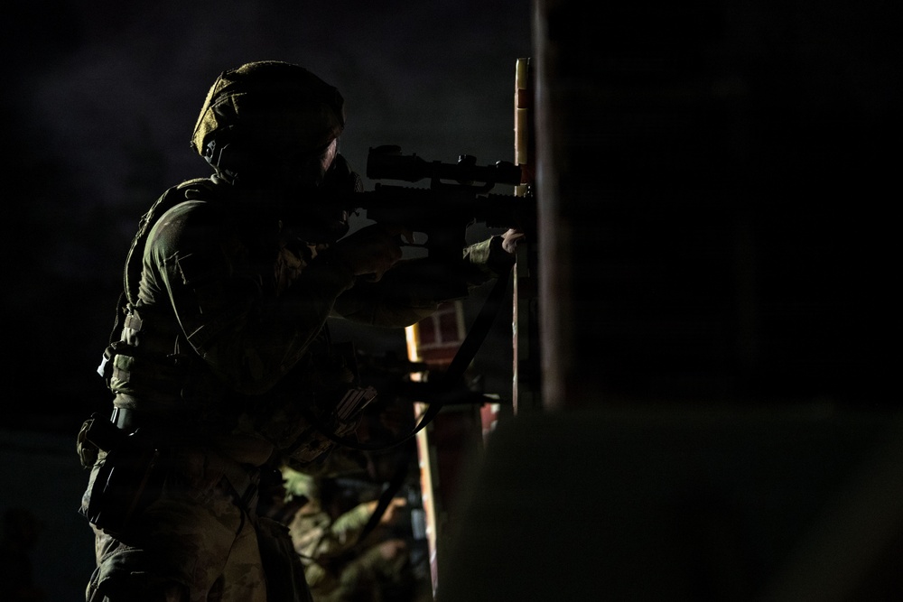 156th SFS Defenders Qualifications Course at Isla de Cabra