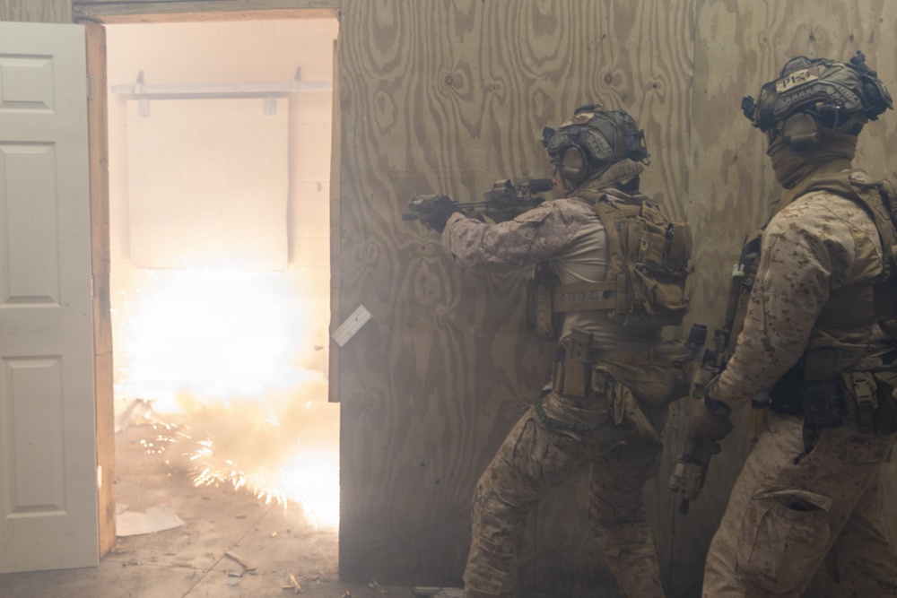 Reconnaissance Marines with the 24th Marine Expeditionary Unit conduct room clearing drills as a part of Close Quarters Tactics training.
